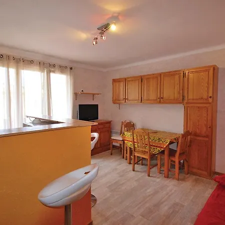 Apartment Chemin 09 *